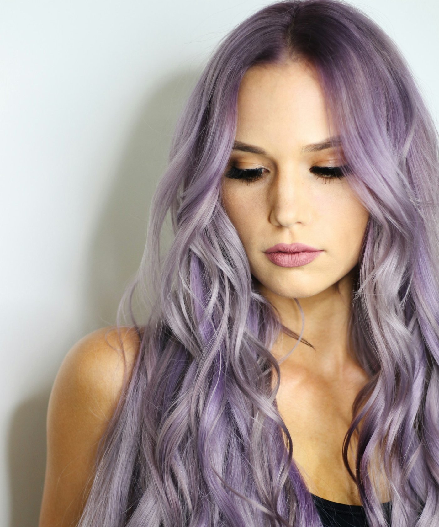 Coloration argentée réalisée avec des produits professionnels